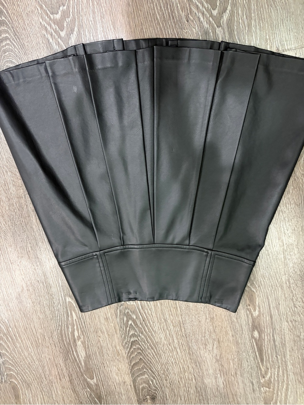 Michael Michael Kors Faux leather pleated skirt - Picture 7 of 7